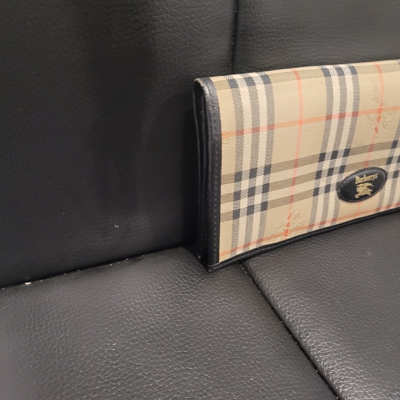 Burberry Wallet - Picture 4 of 5